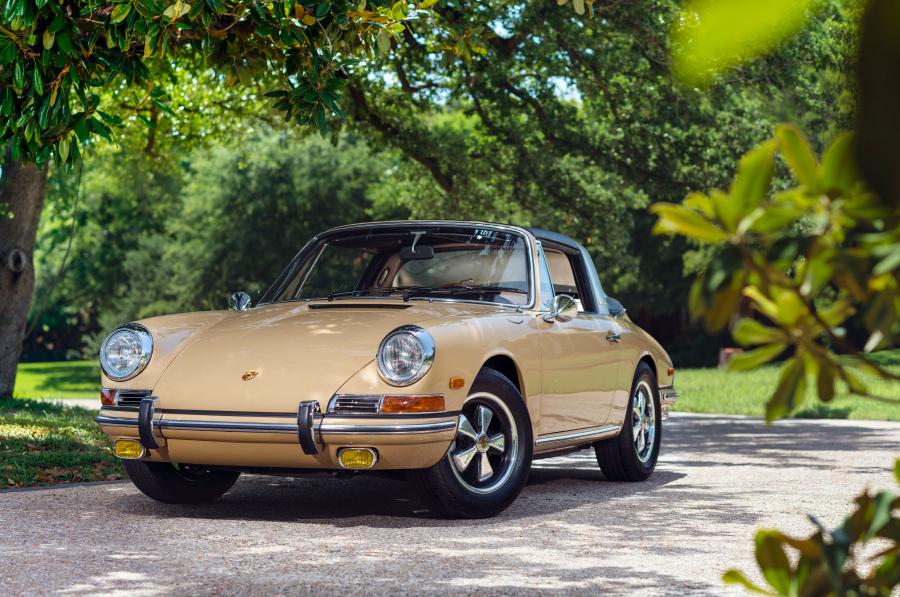  Porsche 911 2.0 Targa (901) 1966 года  (NA) (фото 6 из 35)